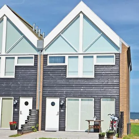 別荘 3 Bedroom Amazing Home In Assens