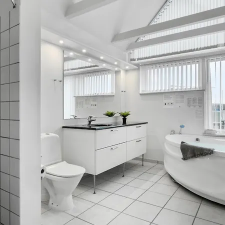 3 Bedroom Amazing Home In Assens *