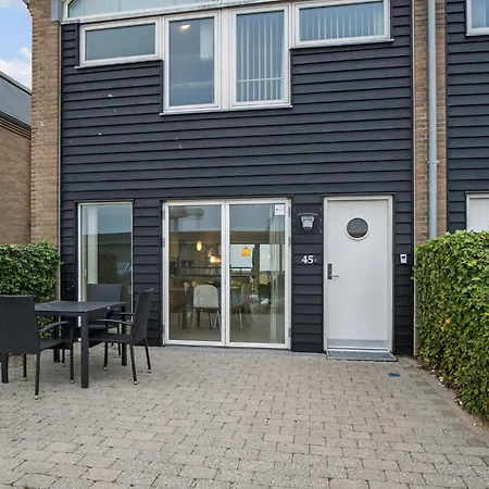 3 Bedroom Amazing Home In Assens *